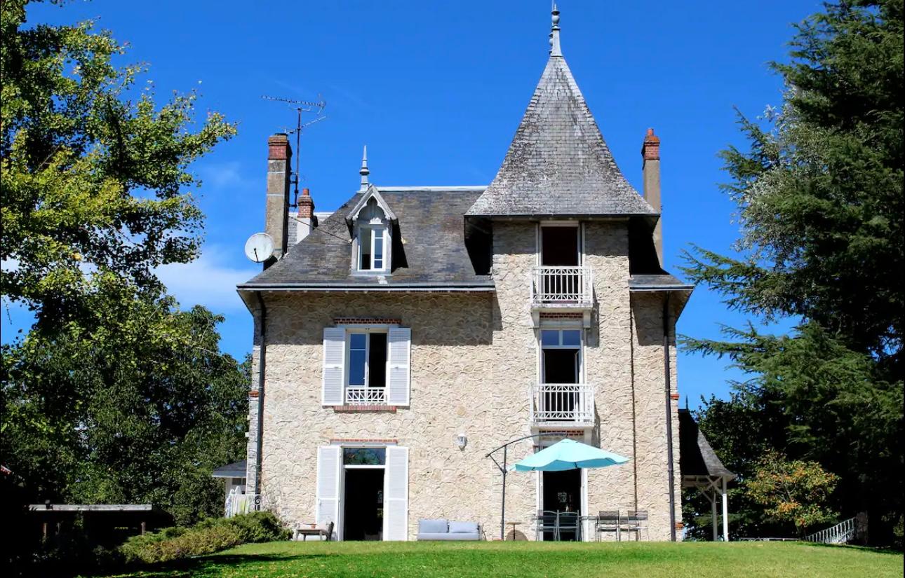 Historic Château Eden exterior